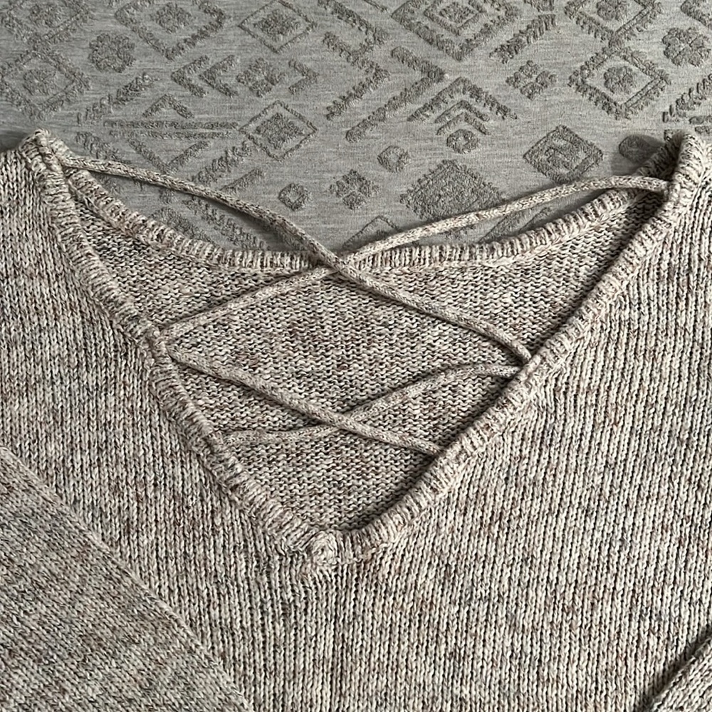 American Eagle Sweater - Picture 3 of 6
